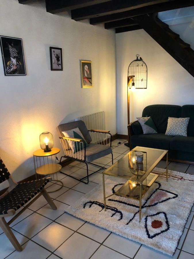 Gite A La Ferme Chaleureux Avec Cheminee Preveranges Eksteriør billede