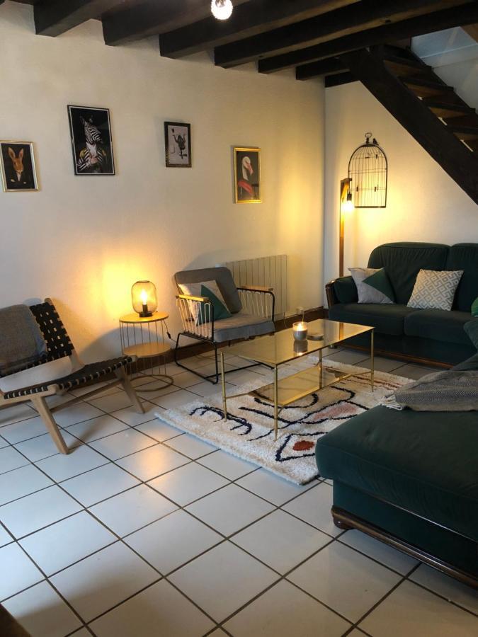 Gite A La Ferme Chaleureux Avec Cheminee Preveranges Eksteriør billede