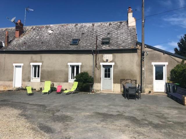 Gite A La Ferme Chaleureux Avec Cheminee Preveranges Eksteriør billede